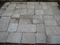 BOURGOGNE ANCIEN DALLE ANCIENS DALLAGE ANCIENNE PLANCHER ANCIENNES PAVEMENT ANTIQUE RECLAIMED LIMESTONE OLD STONE OF RECOVERY FLAGSTONES FLOORS FLOOR PAVES TILE CUT TO 3 CM.,THICKNESS,(STOCK FOR SALE).