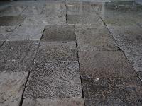 RECOVERY FLOORING OF ANCIENT STONE OF RECUPERATIN,FLOORS OF STONE OF BOURGOGNE ANCIENT,AGE 1700 CUT TO 3 Cm. ORIGINATE THEM,WITH THE PATINE CONSUMED FROM THE CENTURIES.<br>
AVAILABLE 500 M2 IN STOCK.<br>
MATERIAUX ANCIENS OF BOURGOGNE,RECLAIMED ANTIQUE LIMESTONE
